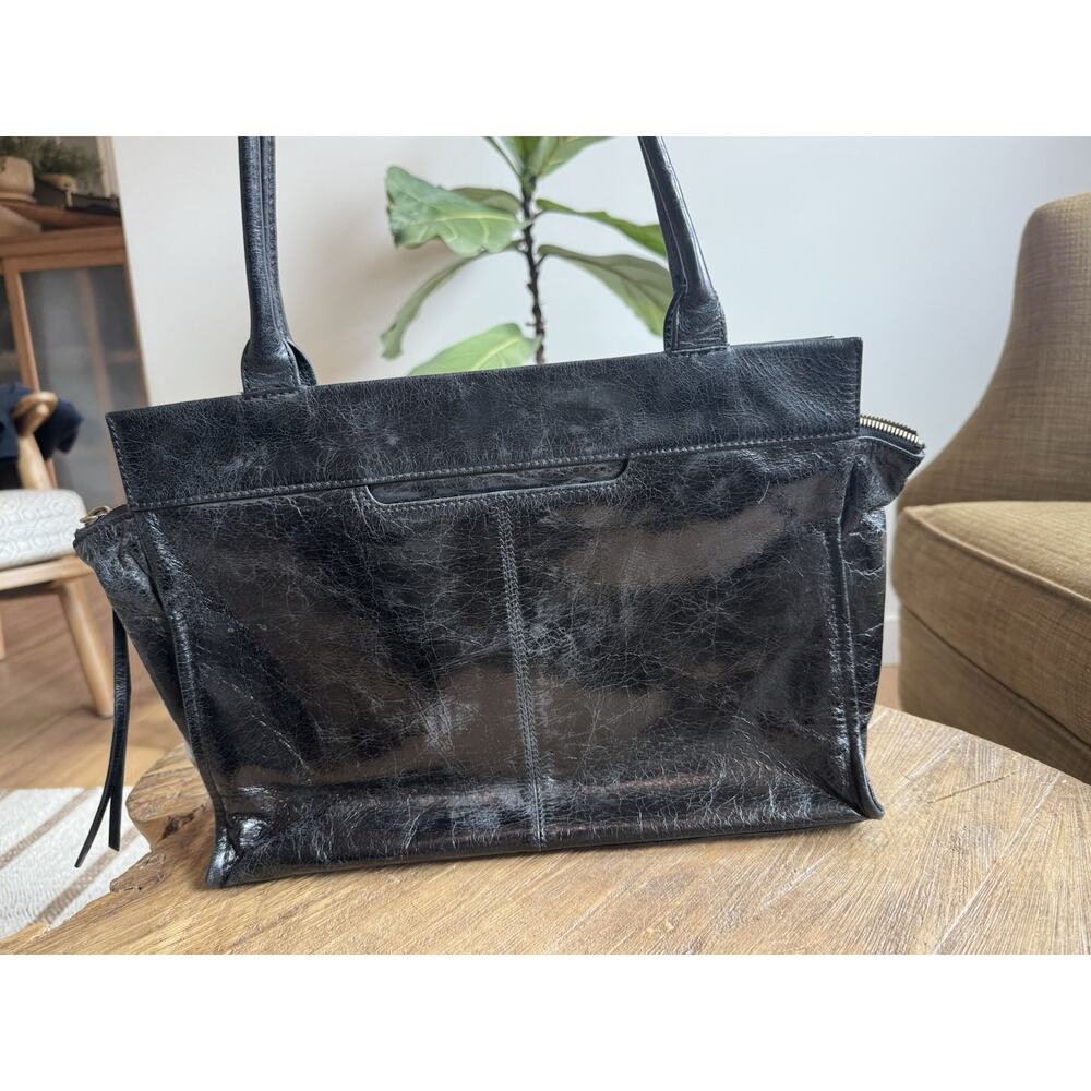 Hobo Seeker Borne Black Crackled Leather Purse Tassel Hob - Picture 4 of 16